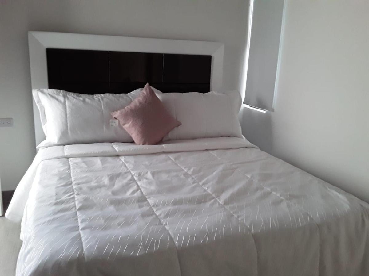 Hotel Casa Luna Кукута Экстерьер фото